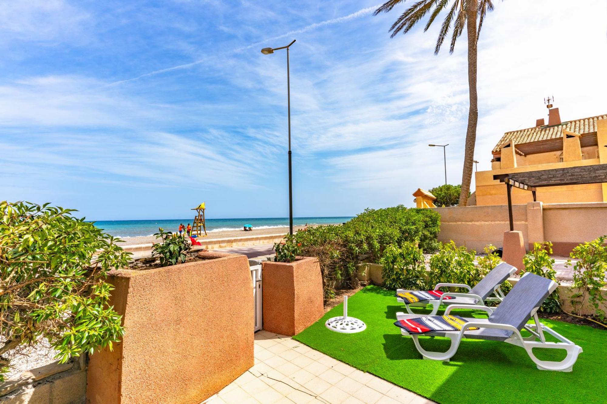 Beachhouse Playa R&R Roquetas de Mar Esterno foto